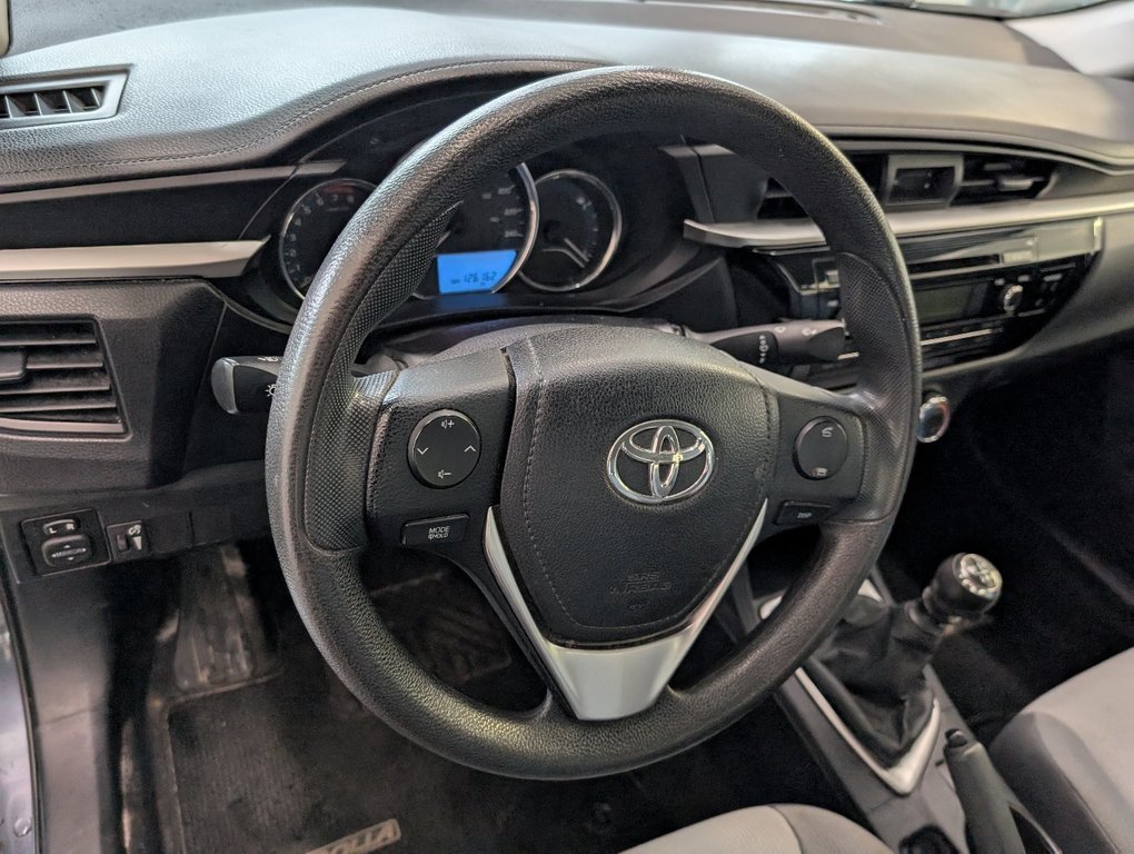 2014 Toyota Corolla CE, in Magog, Quebec - 12 - w1024h768px