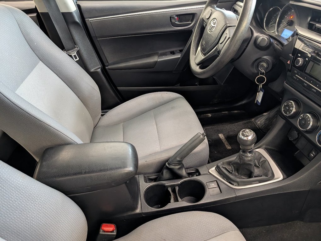 2014 Toyota Corolla CE, in Magog, Quebec - 8 - w1024h768px