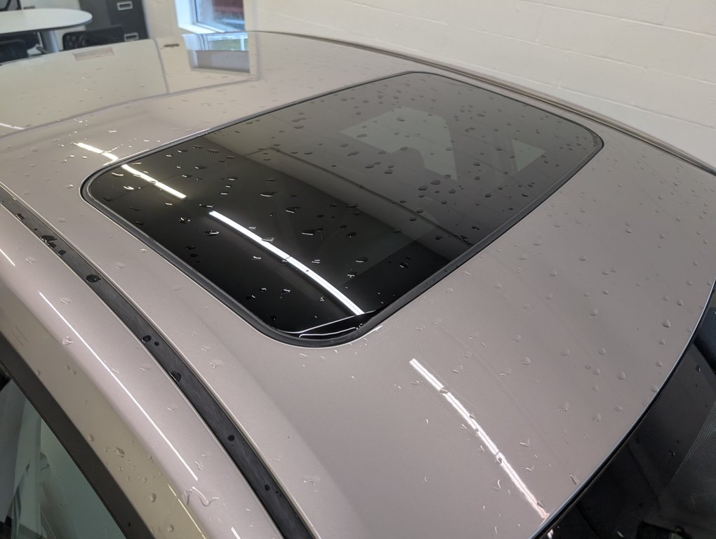 Toyota Corolla LE ECO, TOIT, MAGS, 2014 à Magog, Québec - 25 - w1024h768px