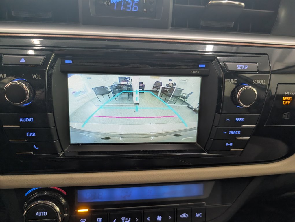 Toyota Corolla LE ECO, TOIT, MAGS, 2014 à Magog, Québec - 21 - w1024h768px