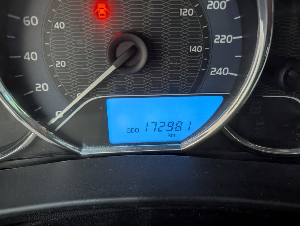 Toyota Corolla LE ECO, TOIT, MAGS, 2014 à Magog, Québec - 22 - w1024h768px