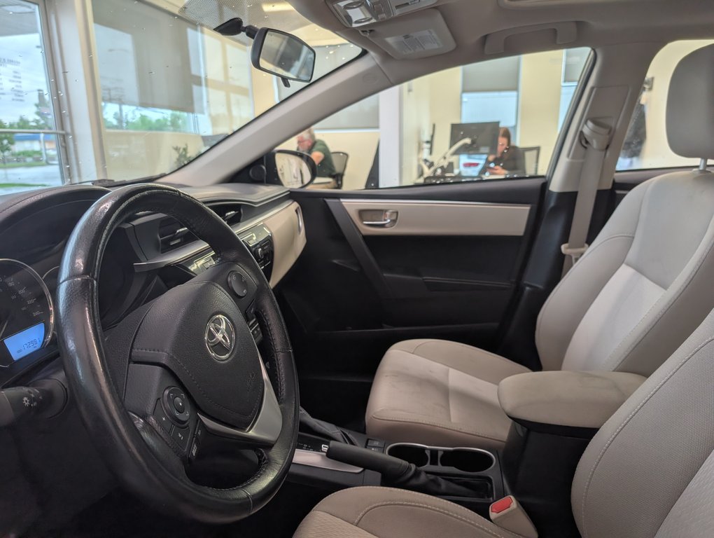 Toyota Corolla LE ECO, TOIT, MAGS, 2014 à Magog, Québec - 11 - w1024h768px