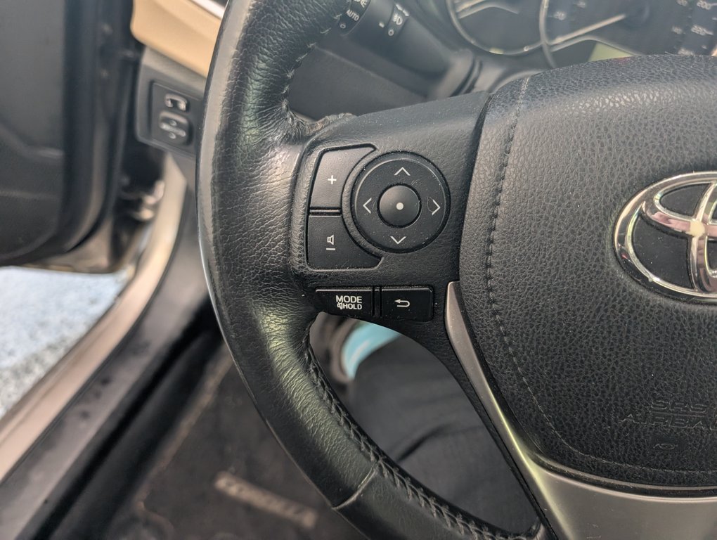 Toyota Corolla LE ECO, TOIT, MAGS, 2014 à Magog, Québec - 18 - w1024h768px