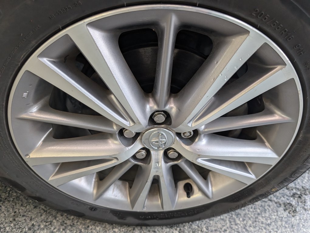 Toyota Corolla LE 2014 à Magog, Québec - 24 - w1024h768px