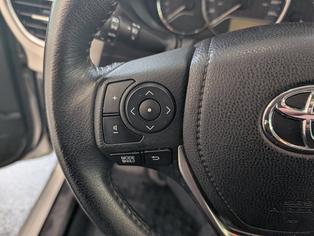Toyota Corolla LE 2014 à Magog, Québec - 18 - w1024h768px
