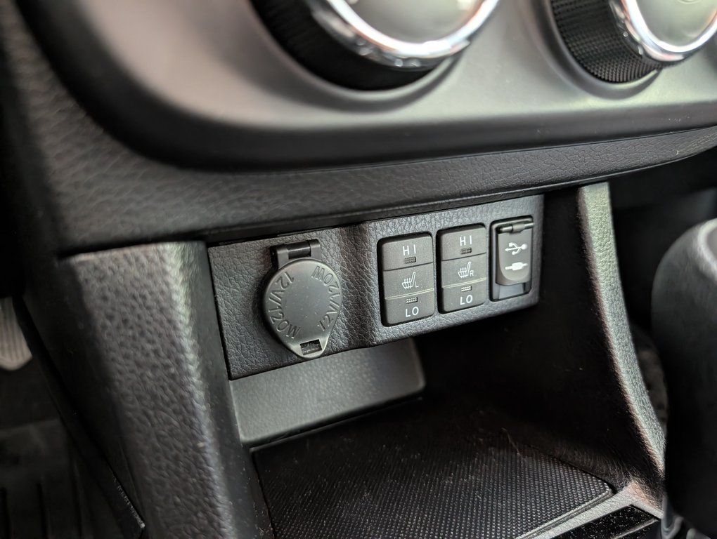 Toyota Corolla LE 2014 à Magog, Québec - 16 - w1024h768px