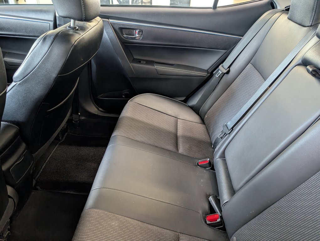 Toyota Corolla S, A/C, 2015 à Magog, Québec - 10 - w1024h768px