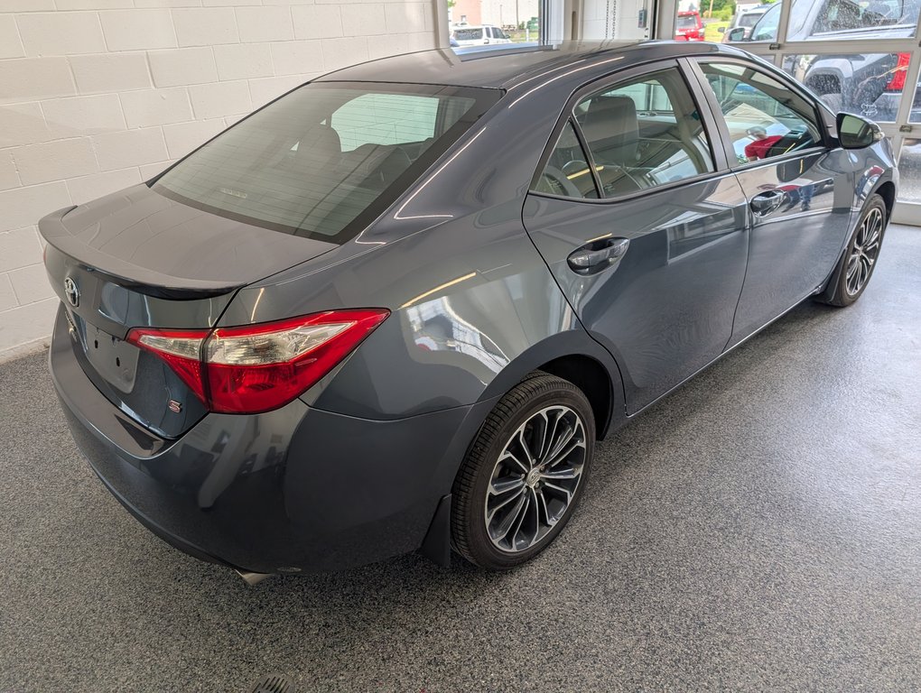 Toyota Corolla S, A/C, 2015 à Magog, Québec - 3 - w1024h768px