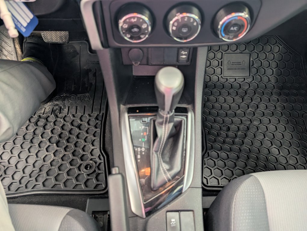 2017 Toyota Corolla CE, AUTOMATIQUE, A/C, in Magog, Quebec - 16 - w1024h768px
