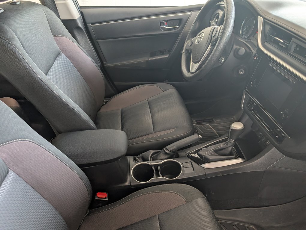 2017 Toyota Corolla ****LE, AUTOMATIQUE, A/C, in Magog, Quebec - 9 - w1024h768px