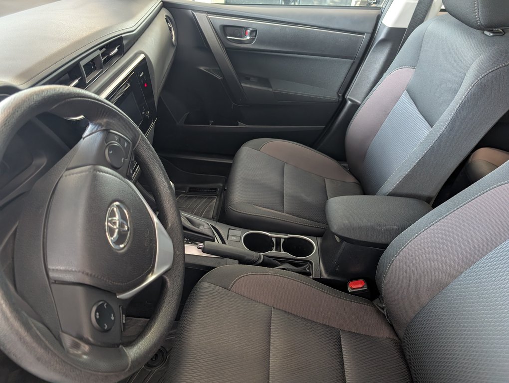 2017 Toyota Corolla ****LE, AUTOMATIQUE, A/C, in Magog, Quebec - 12 - w1024h768px