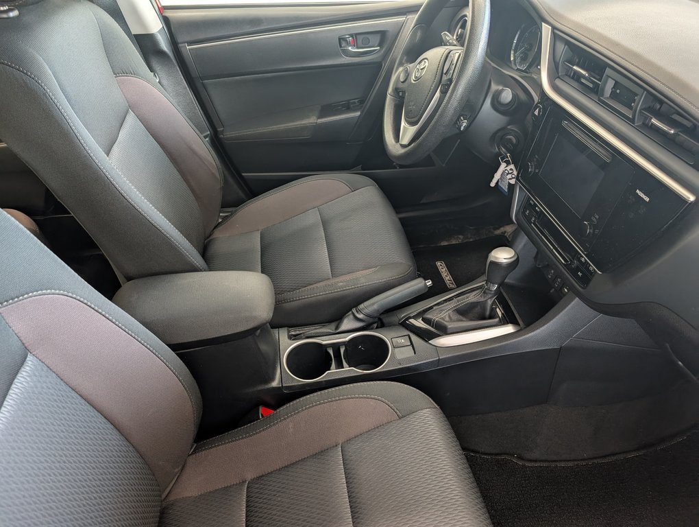 2017 Toyota Corolla LE, AUTOMATIQUE, A/C, in Magog, Quebec - 8 - w1024h768px