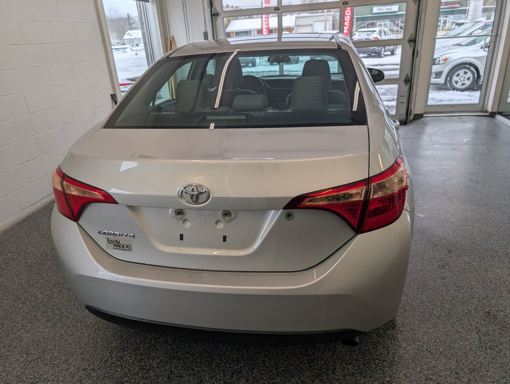 Toyota Corolla CE, AUTOMATIQUE, A/C, 2017 à Magog, Québec - 4 - w1024h768px