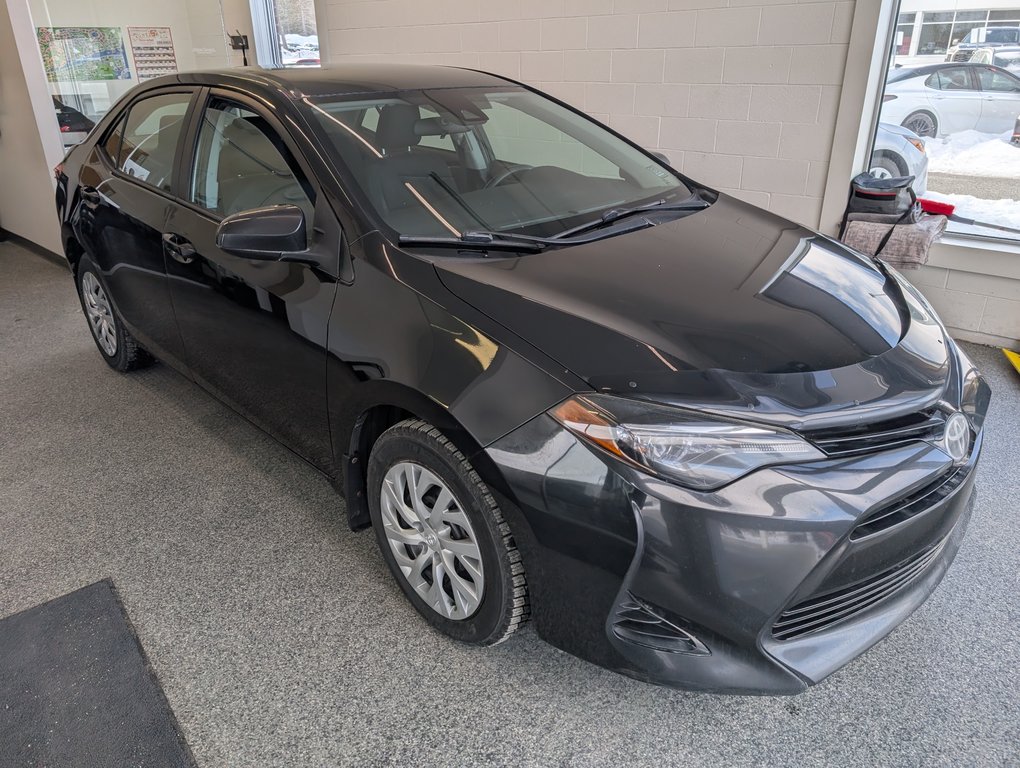 Toyota Corolla LE, AUTOMATIQUE, A/C, 2017 à Magog, Québec - 1 - w1024h768px