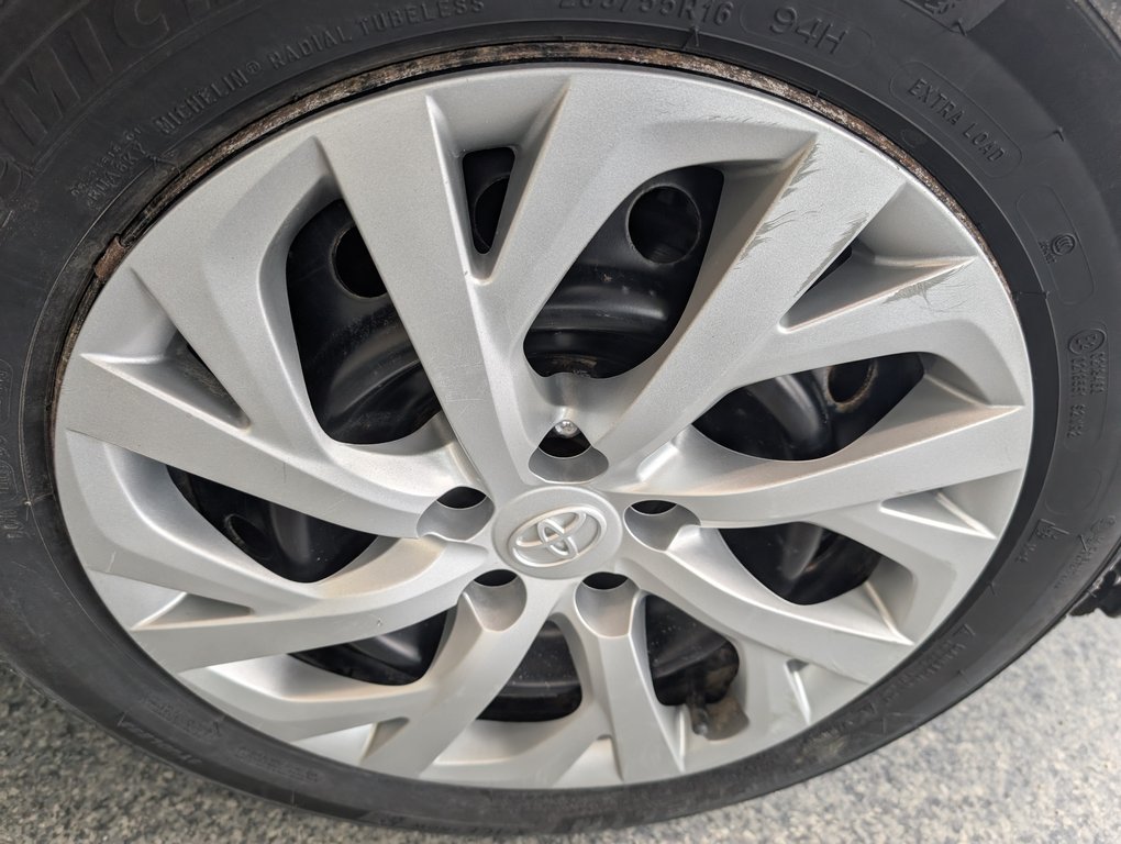 Toyota Corolla LE, AUTOMATIQUE, A/C, 2017 à Magog, Québec - 24 - w1024h768px