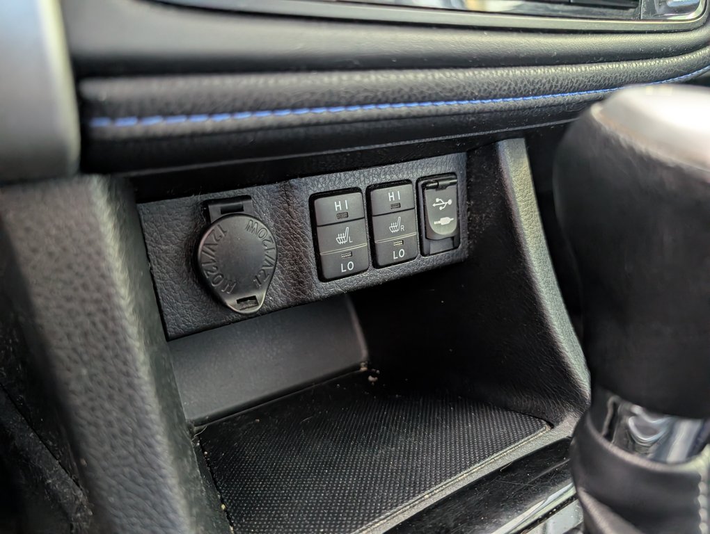 Toyota Corolla SE, 2017 à Magog, Québec - 16 - w1024h768px
