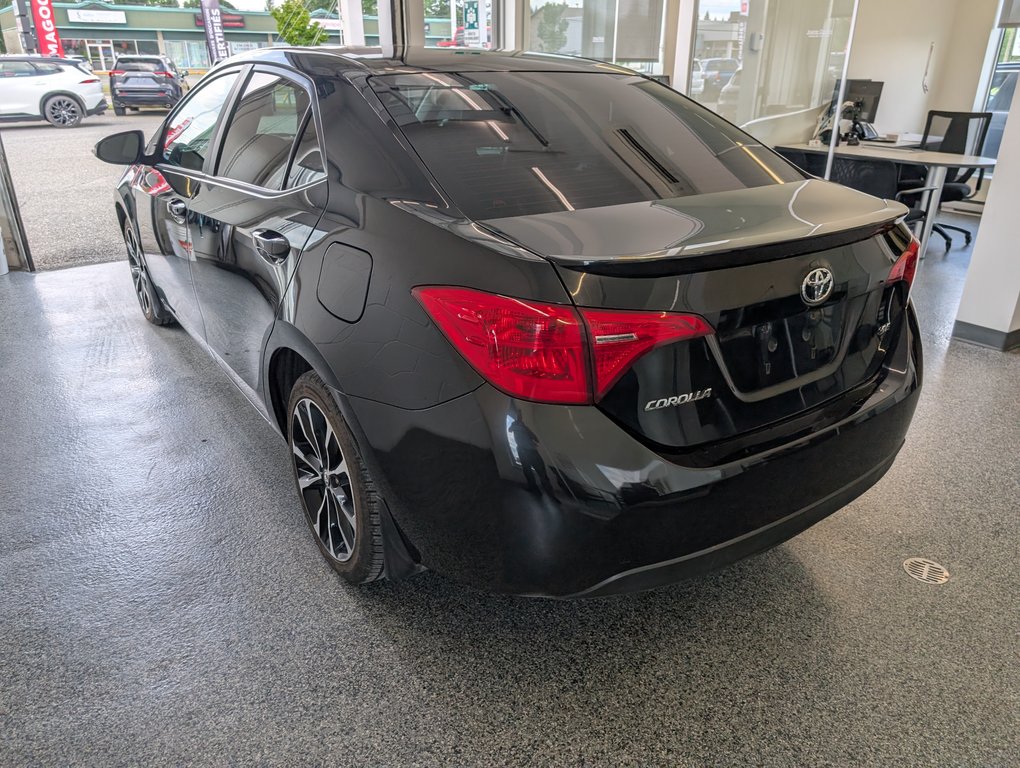 Toyota Corolla SE, 2017 à Magog, Québec - 4 - w1024h768px