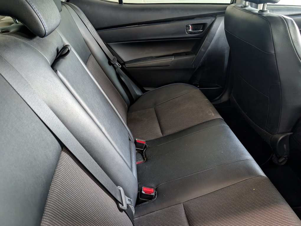 Toyota Corolla SE, 2017 à Magog, Québec - 7 - w1024h768px