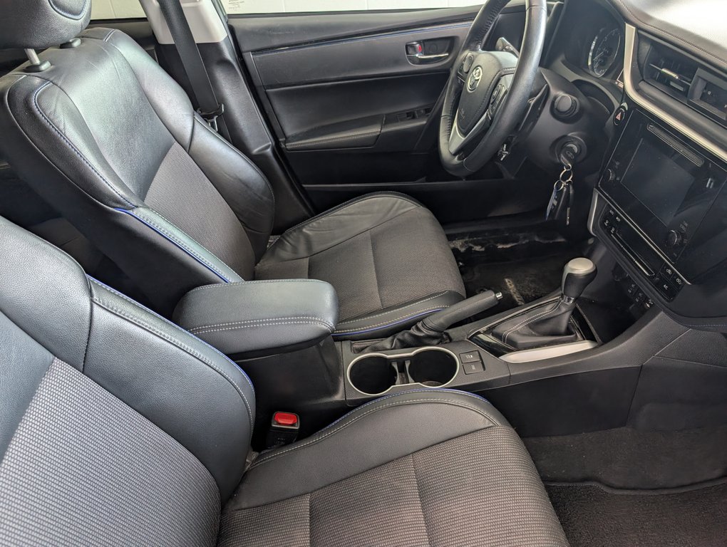 Toyota Corolla SE, 2017 à Magog, Québec - 8 - w1024h768px