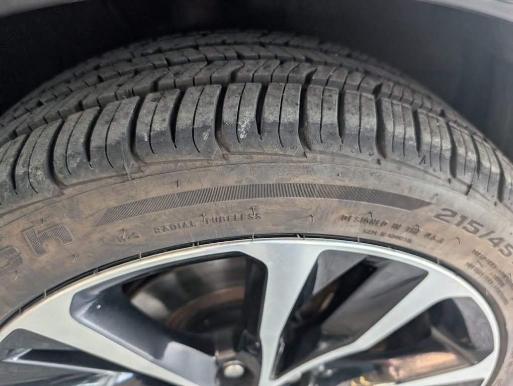 Toyota Corolla SE, 2017 à Magog, Québec - 23 - w1024h768px
