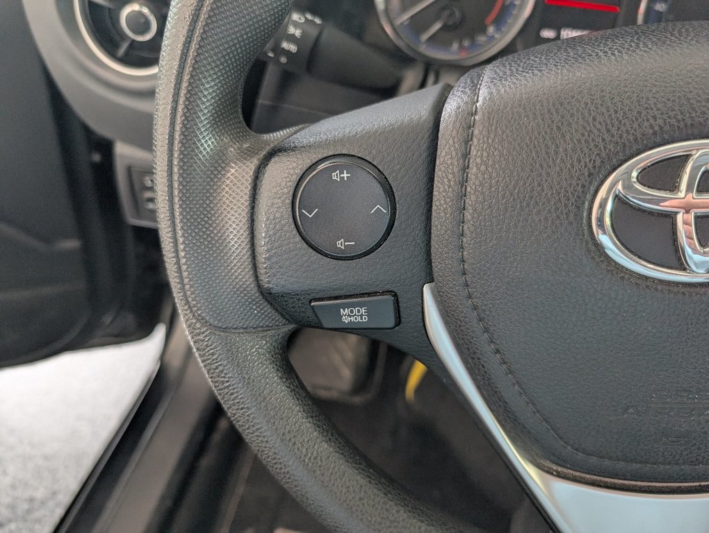 Toyota Corolla LE, AUTOMATIQUE, A/C, 2018 à Magog, Québec - 17 - w1024h768px