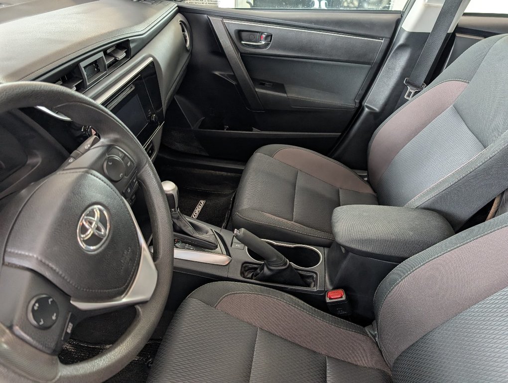 Toyota Corolla LE, AUTOMATIQUE, A/C, 2018 à Magog, Québec - 9 - w1024h768px