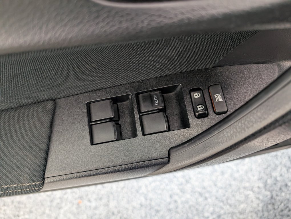 2018 Toyota Corolla LE, AUTOMATIQUE, A/C, in Magog, Quebec - 14 - w1024h768px