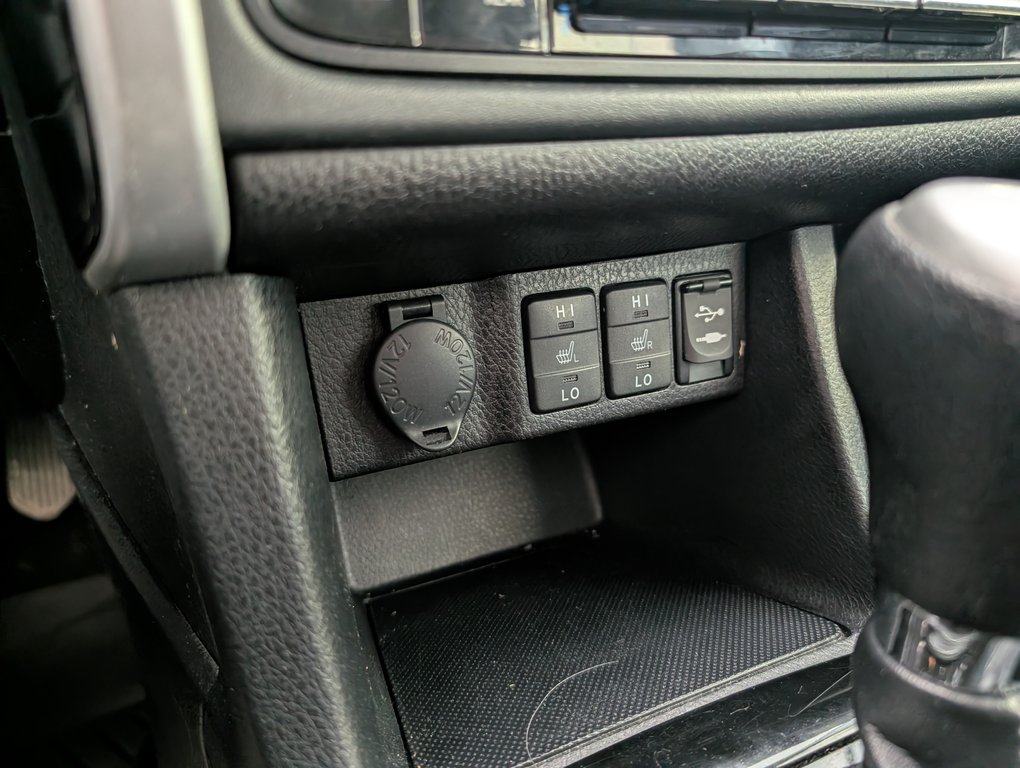 2018 Toyota Corolla LE, AUTOMATIQUE, A/C, in Magog, Quebec - 18 - w1024h768px