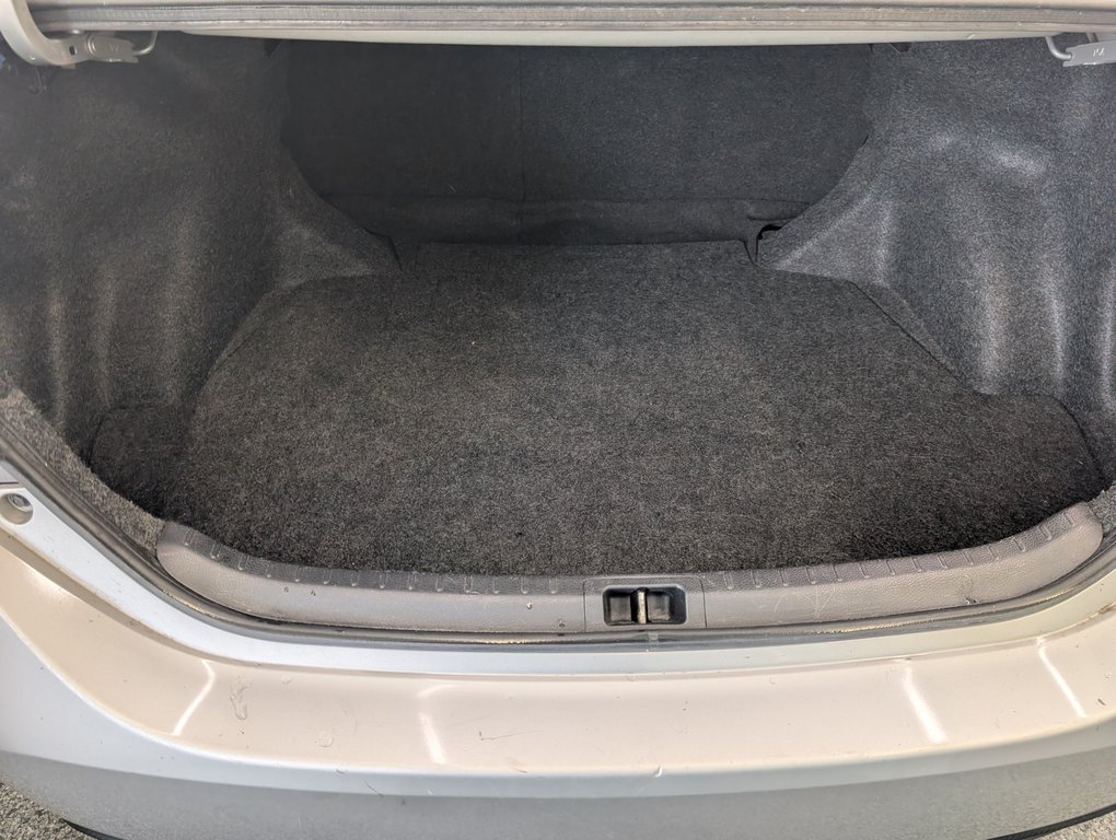 Toyota Corolla LE, AUTOMATIQUE, 2018 à Magog, Québec - 6 - w1024h768px