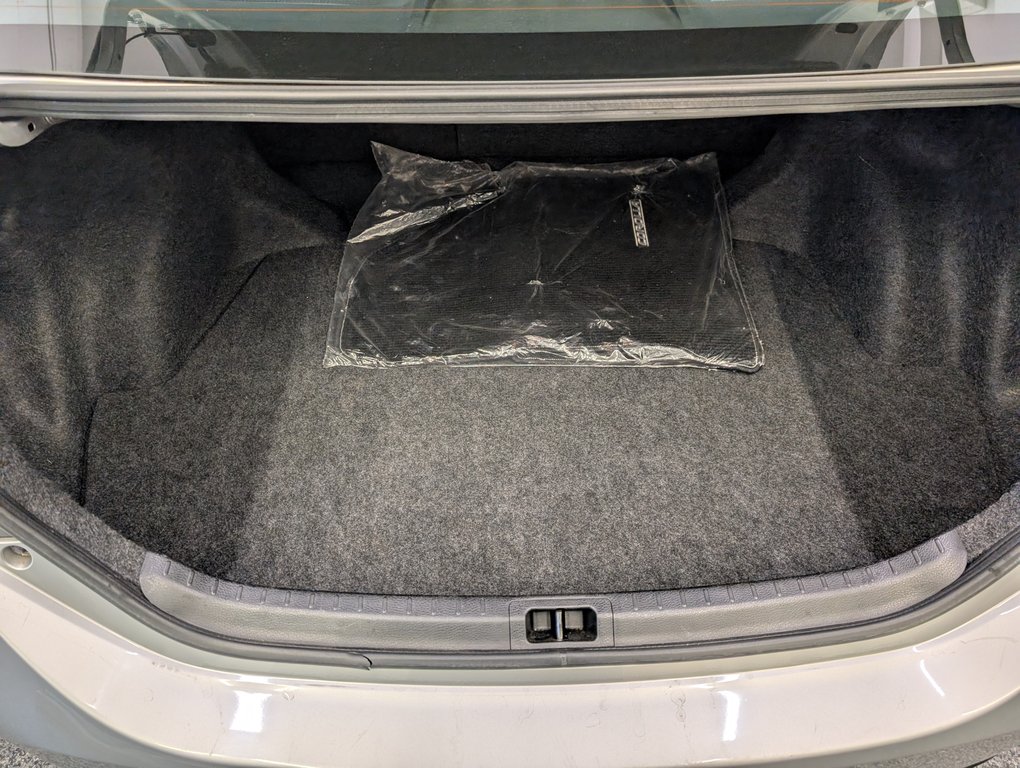 2019 Toyota Corolla LE, AUTOMATIQUE, A/C, in Magog, Quebec - 7 - w1024h768px