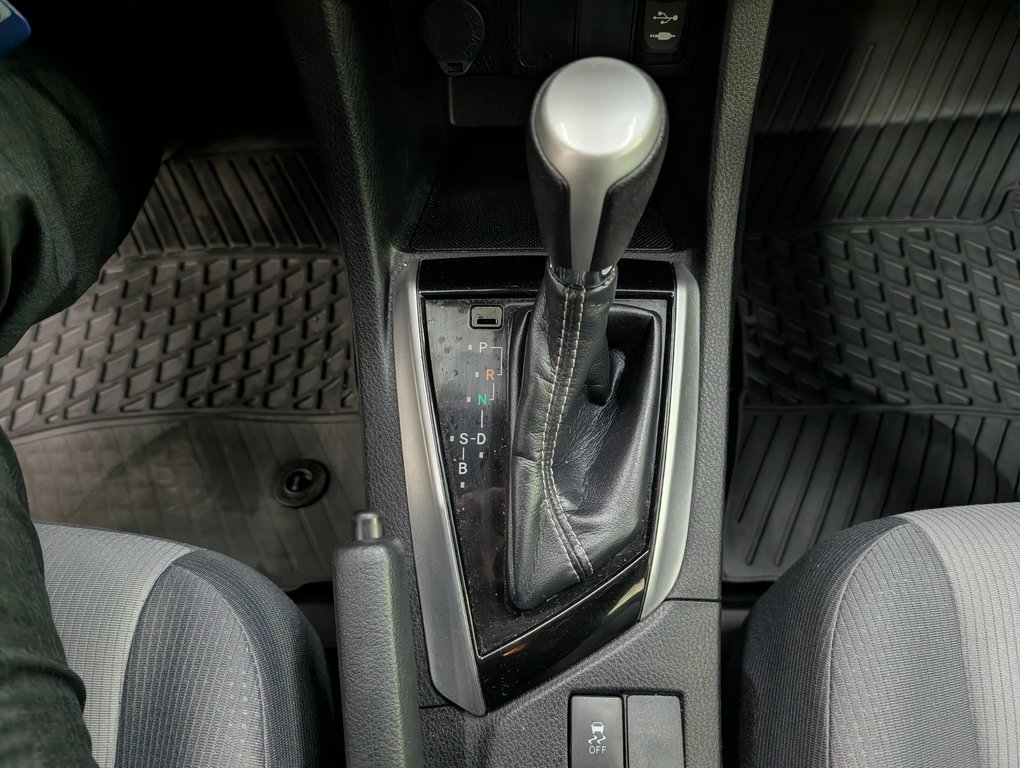 Toyota Corolla CE, AUTOMATIQUE, A/C, 2019 à Magog, Québec - 16 - w1024h768px