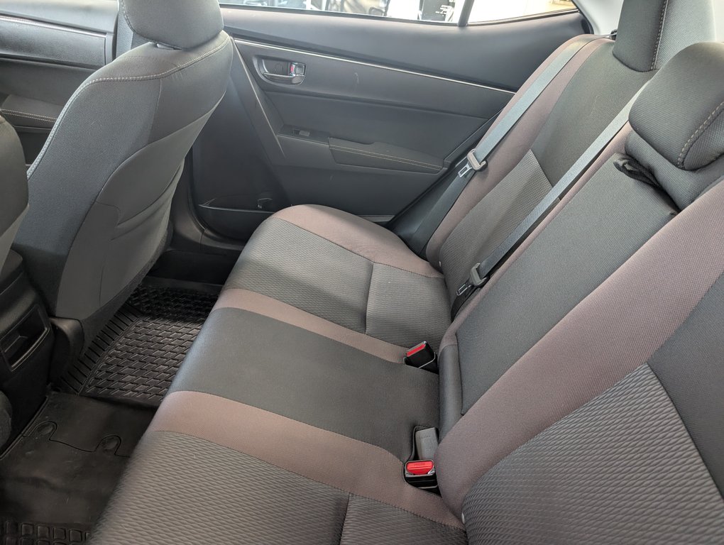 Toyota Corolla LE 2019 à Magog, Québec - 10 - w1024h768px