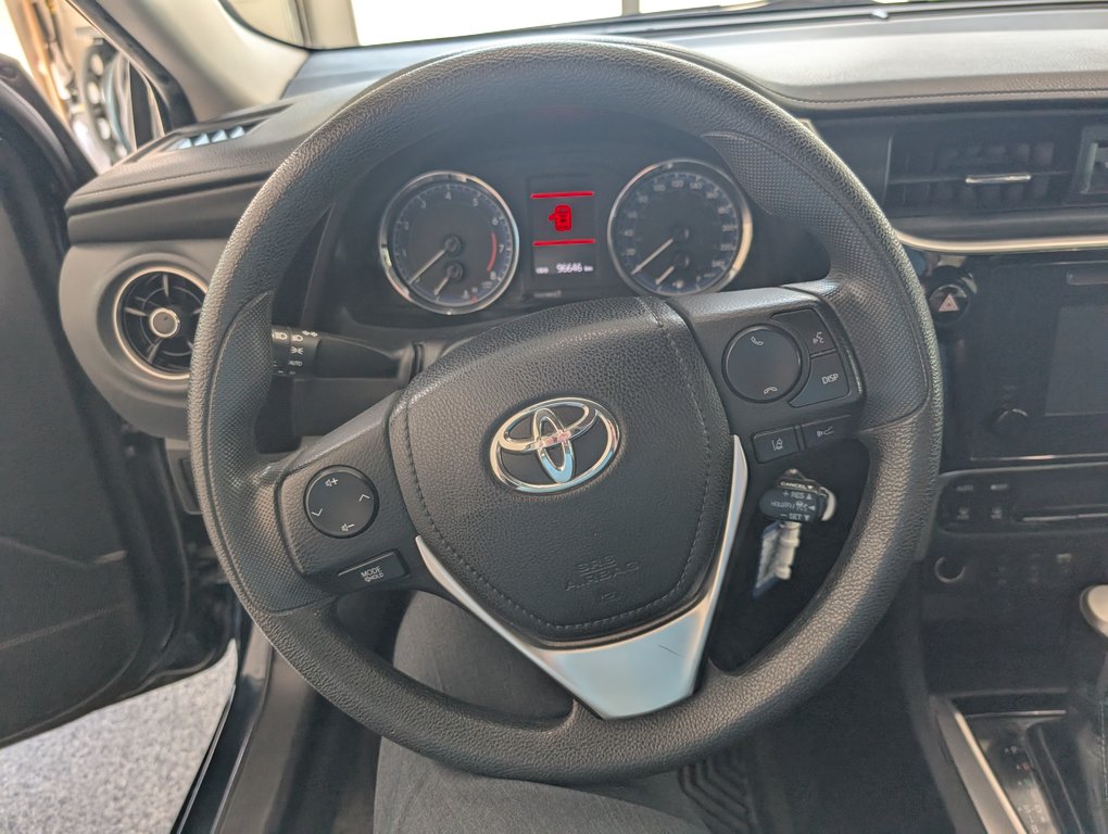 Toyota Corolla LE 2019 à Magog, Québec - 11 - w1024h768px