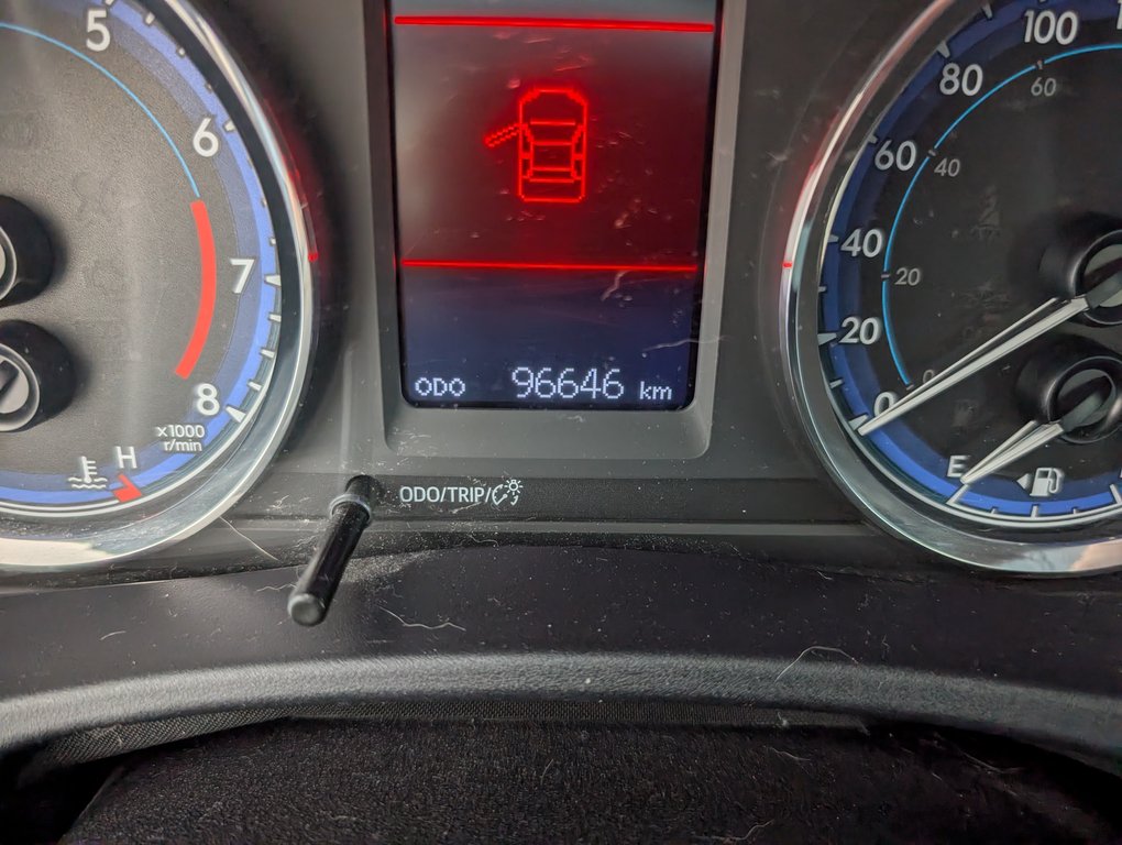 Toyota Corolla LE 2019 à Magog, Québec - 19 - w1024h768px