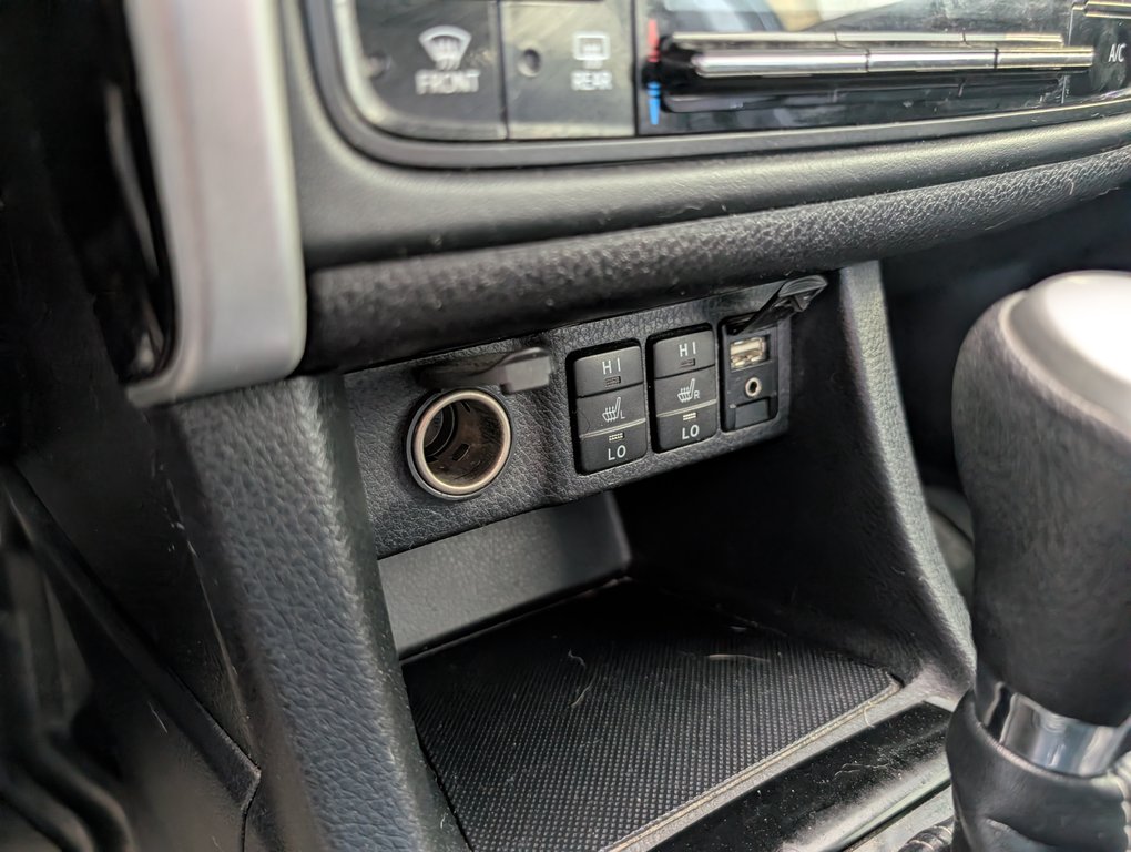 Toyota Corolla LE 2019 à Magog, Québec - 13 - w1024h768px