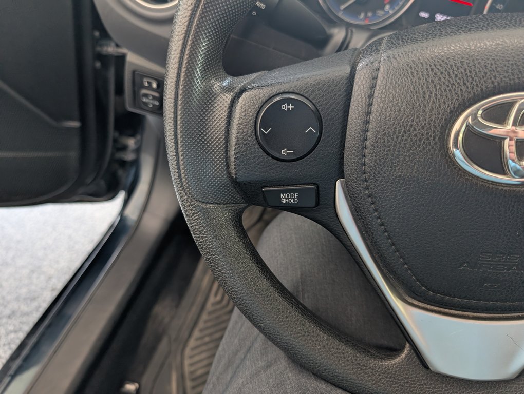 Toyota Corolla LE 2019 à Magog, Québec - 15 - w1024h768px