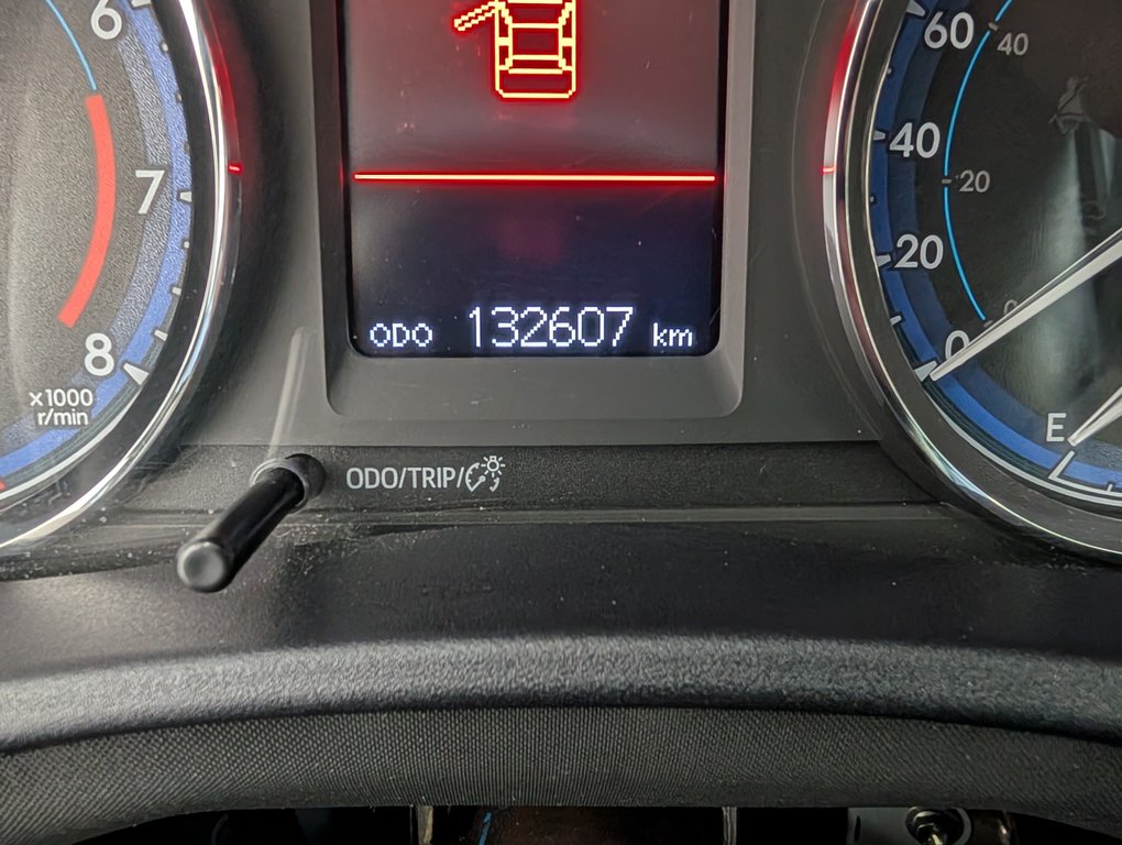 2019 Toyota Corolla CE in Magog, Quebec - 16 - w1024h768px