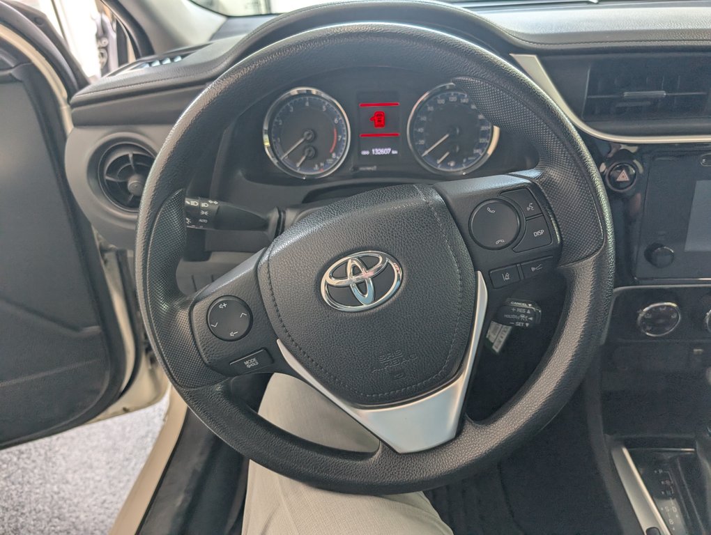 2019 Toyota Corolla CE in Magog, Quebec - 11 - w1024h768px