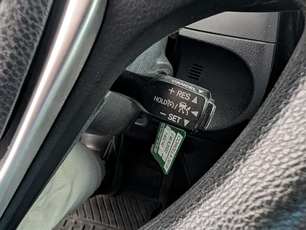 2019 Toyota Corolla CE in Magog, Quebec - 14 - w1024h768px