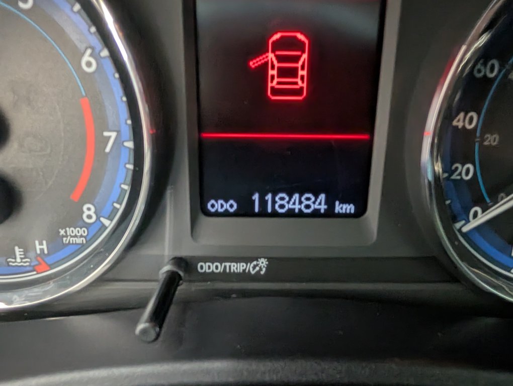 2019 Toyota Corolla LE, AUTOMATIQUE, in Magog, Quebec - 22 - w1024h768px