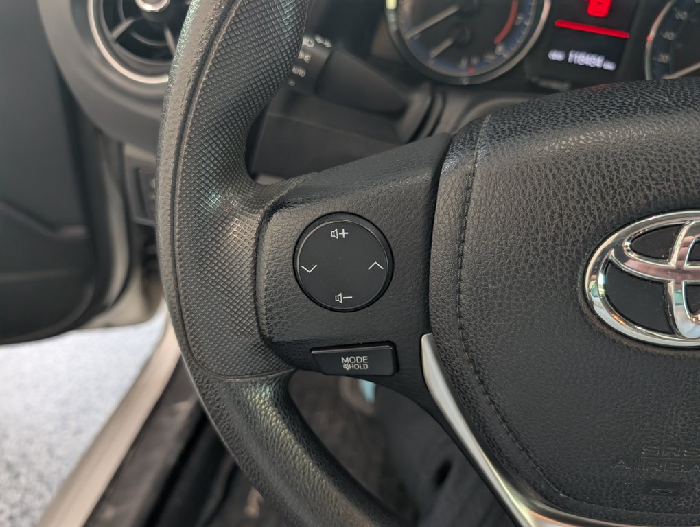 2019 Toyota Corolla LE, AUTOMATIQUE, in Magog, Quebec - 18 - w1024h768px