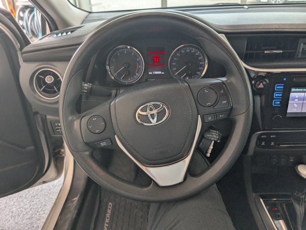 2019 Toyota Corolla LE, AUTOMATIQUE, in Magog, Quebec - 14 - w1024h768px