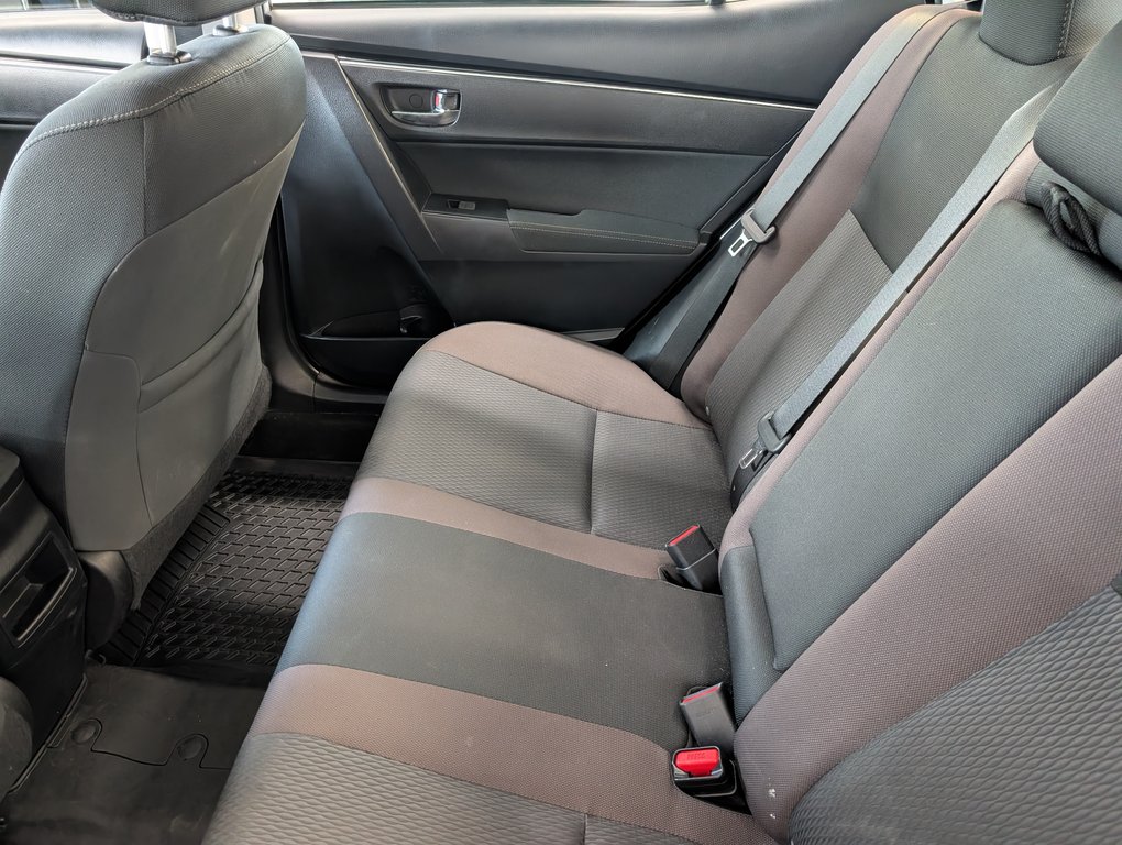 2019 Toyota Corolla LE, AUTOMATIQUE, in Magog, Quebec - 10 - w1024h768px