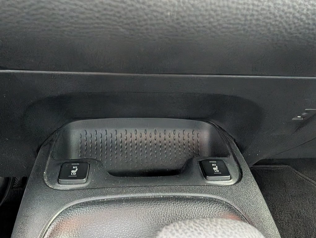 Toyota Corolla LE, AUTOMATIQUE, A/C, 2020 à Magog, Québec - 16 - w1024h768px