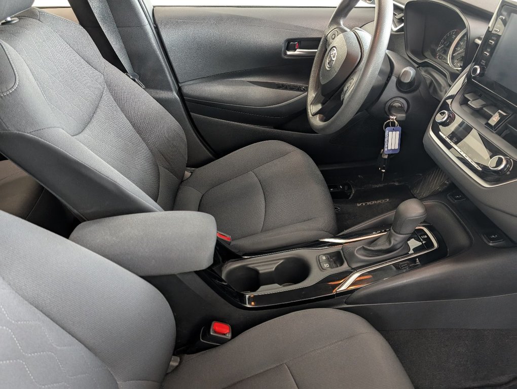 Toyota Corolla LE, AUTOMATIQUE, A/C, 2020 à Magog, Québec - 8 - w1024h768px