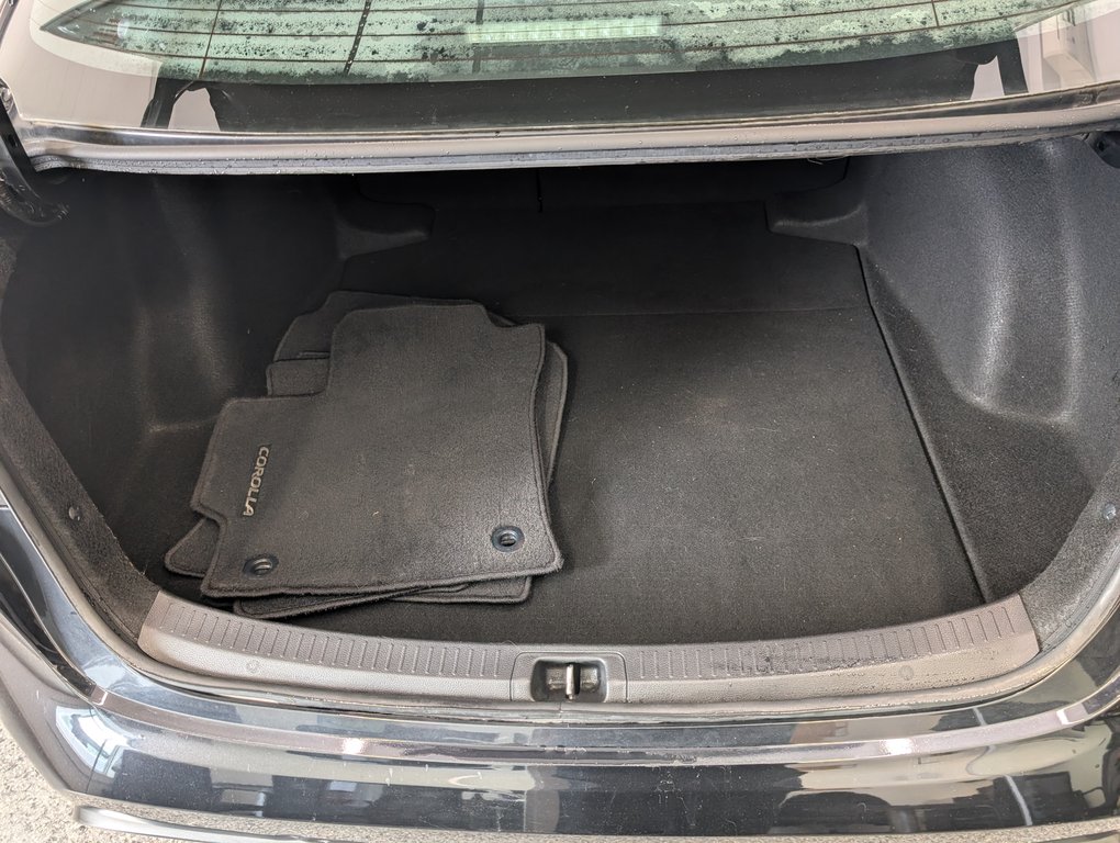 Toyota Corolla SE, TOIT, MAGS, AUTOMATIQUE, 2020 à Magog, Québec - 6 - w1024h768px