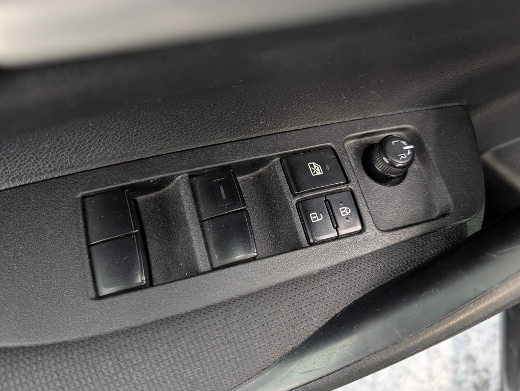 Toyota Corolla LE, AUTOMATIQUE, A/C, 2020 à Magog, Québec - 13 - w1024h768px