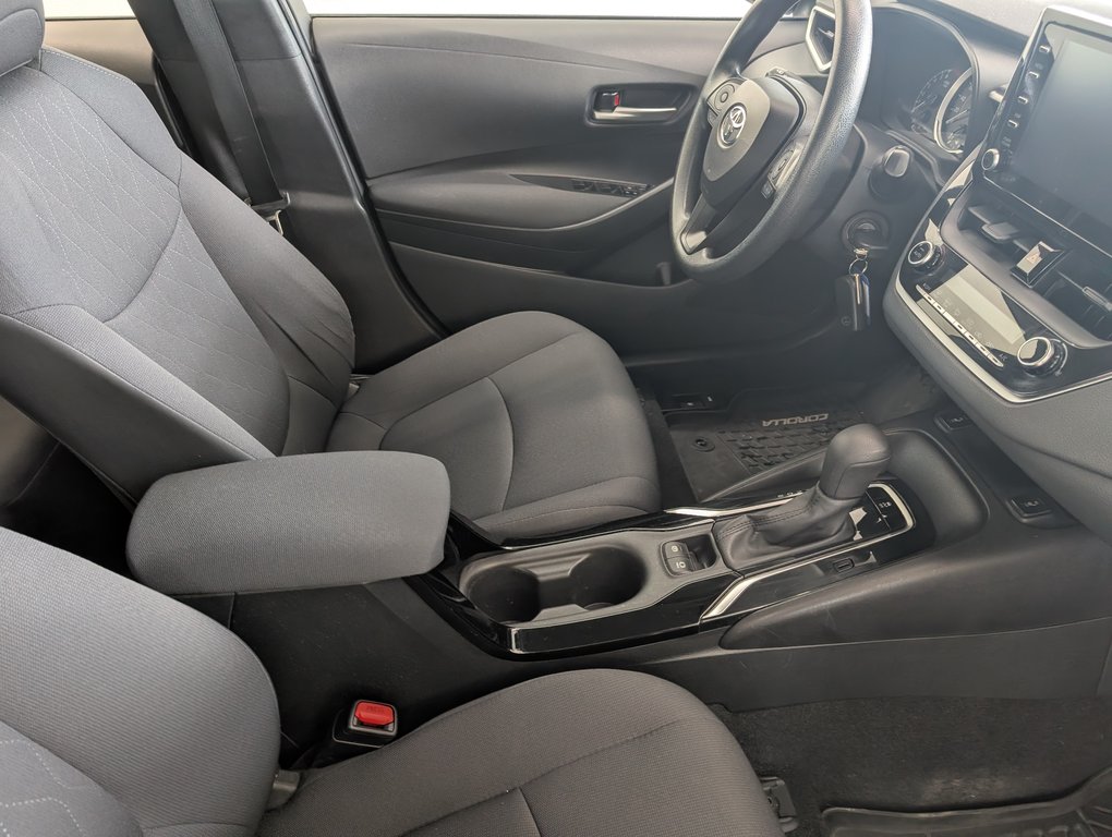 Toyota Corolla LE, AUTOMATIQUE, A/C, 2020 à Magog, Québec - 8 - w1024h768px