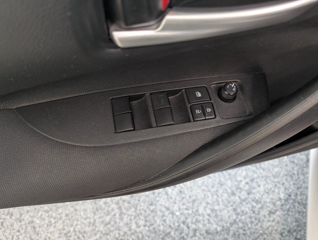 2021 Toyota Corolla LE, AUTOMATIQUE, A/C, in Magog, Quebec - 11 - w1024h768px