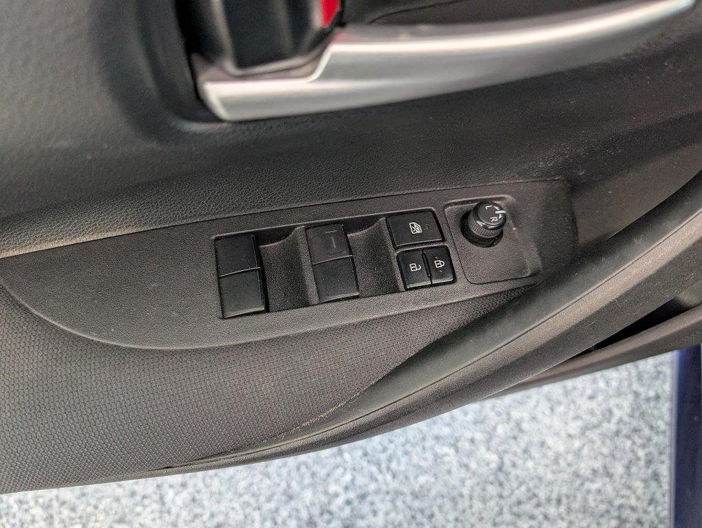 2021 Toyota Corolla LE, AUTOMATIQUE, GARANTIE JUSQU EN 2026, in Magog, Quebec - 14 - w1024h768px